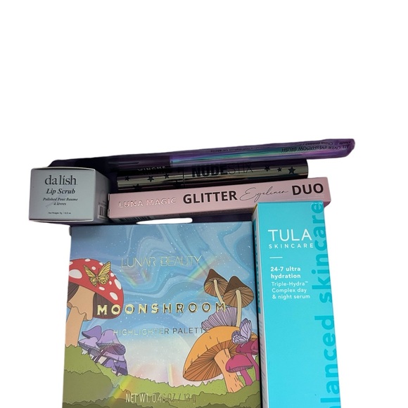 Ipsy PR box. BRAND NEW - Picture 2 of 8